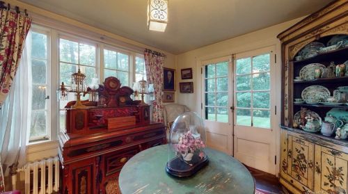 541 Lincoln St, New Britain CT 06052-1802 exterior