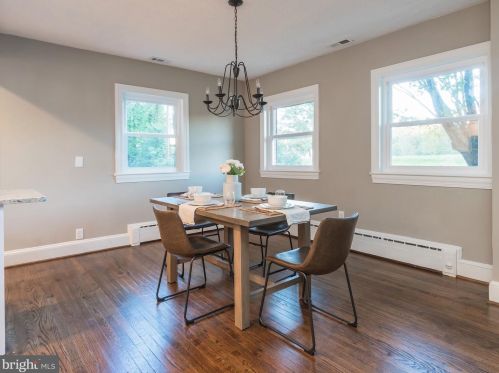 5828 James Madison Pkwy, Owens VA  22485-5352 exterior