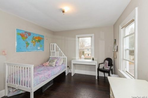 18 Hillside Ave, Muttontown NY  11545-1916 exterior