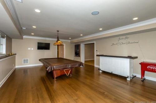 18 Heron Pond Rd, Essex CT  06426-1466 exterior