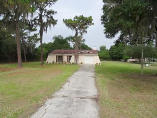 2417 Lake Dr, Wimauma, FL 33598-4126