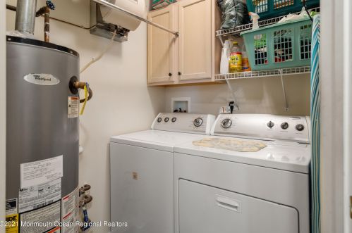 28 Winding River Rd, Lakewood NJ  08701-5733 exterior