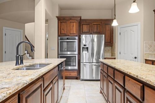 1531 Shinnecock Hl Dr, Georgetown TX 78628-0911 exterior