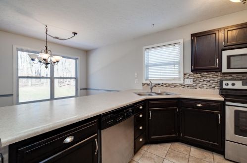 2047 River Birch Dr, Amelia OH  45102-2320 exterior