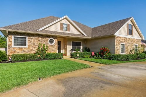 2577 Partridge Dr, Winter Haven, FL 33884-3033
