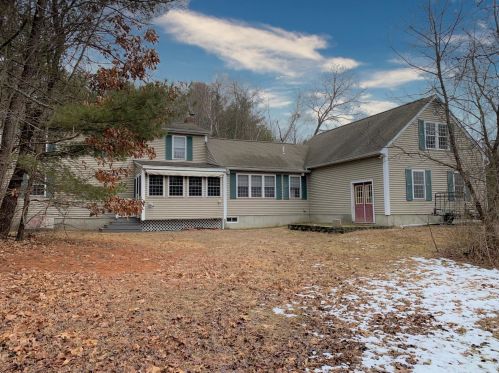 1 Spaulding Brook Rd, Brookline, NH 03033-2223