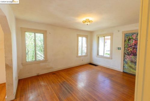 1735 Liberty St, Richmond CA  94530-1912 exterior