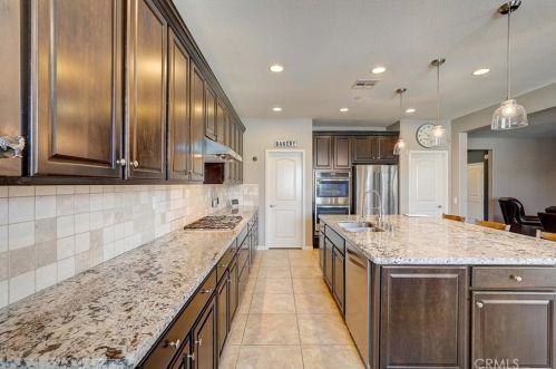 1433 Venetian Mallow Ct, Beaumont CA  92223-8639 exterior