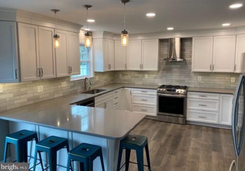 55 Kings Ct, Swedesboro NJ  08085-5033 exterior