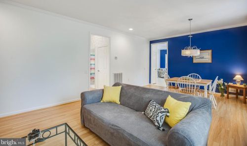 23 Brunswick Ct, Fredericksburg VA  22406-8409 exterior