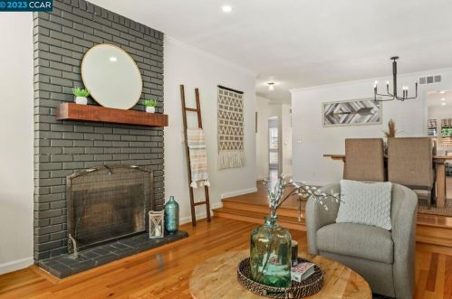 6747 Tory Way, Pleasanton CA  94568-2144 exterior