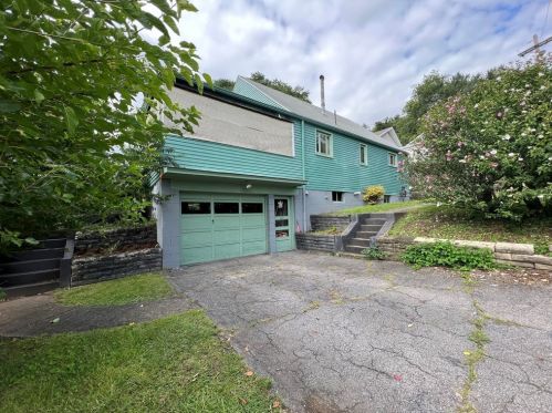1051 Minnesota Ave, Glassport, PA 15045-1730