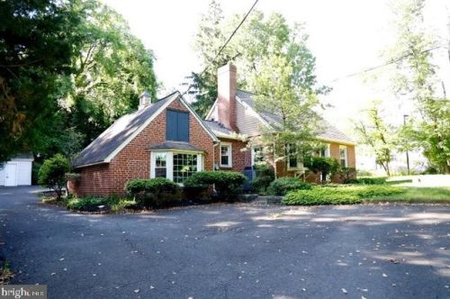2345 Blair Mill Rd, Willow Grove PA  19090-1702 exterior