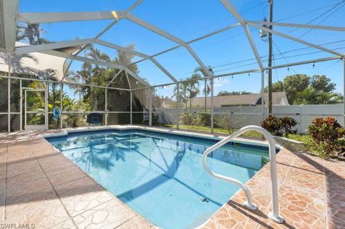 608 2nd St, Cape Coral, FL 33990-1105