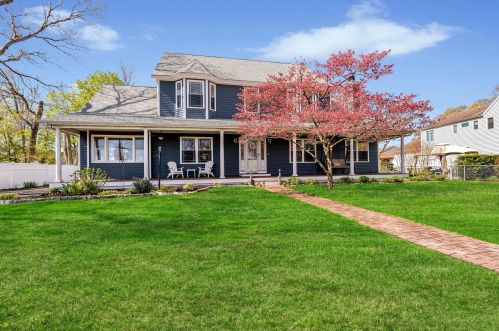 120 Riverside Dr, Bricktown, NJ 08724-1806