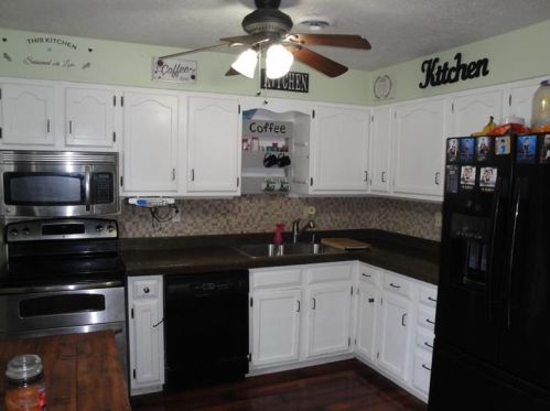 3104 School Pl, Finleyville PA  15332-1355 exterior