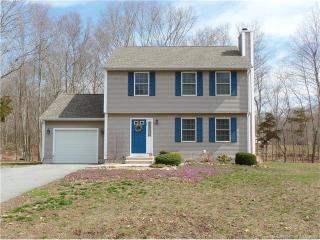 38 Great Brook Rd, Groton, CT 06340-7700