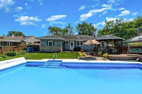 3329 Garfield Ave, Hammond, IN 46322-1753