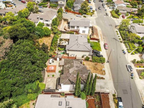 18327 Joseph Dr, Hayward CA  94546-2203 exterior