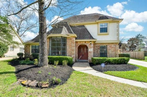 5226 Manor Glen Dr, Humble, TX 77345-1437