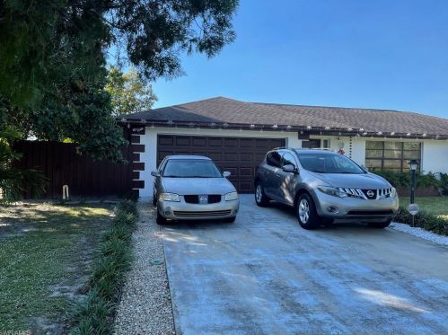 27 Lorelei Ave, Lehigh Acres, FL 33936-5963