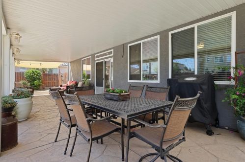 2618 Novi Dr, Riverbank CA  95367-9575 exterior