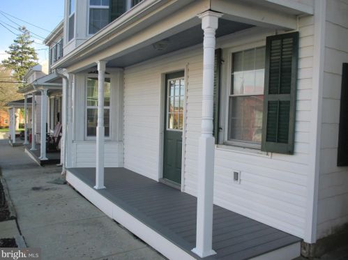 26 Forrest Ave, Shrewsbury, PA 17361-1418