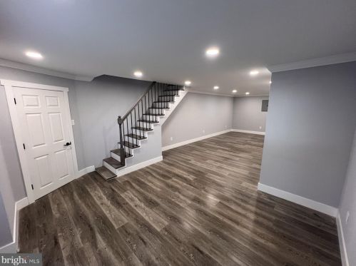 4950 19th St, Philadelphia PA  19112-0017 exterior