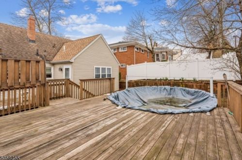 20 Kierstead Ave, Nutley NJ  07110-2528 exterior