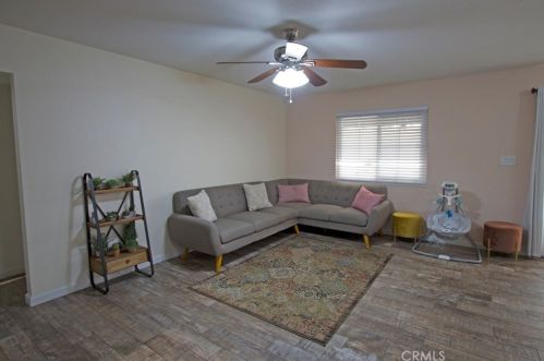 6001 Stone Bridge Ln, Bakersfield CA  93313-3386 exterior