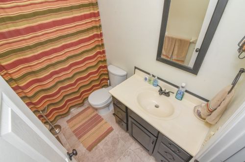 8883 Valley Circle Dr, Florence KY  41042-9523 exterior