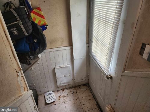 3 Grv Ave, West Deptford NJ  08063-1526 exterior