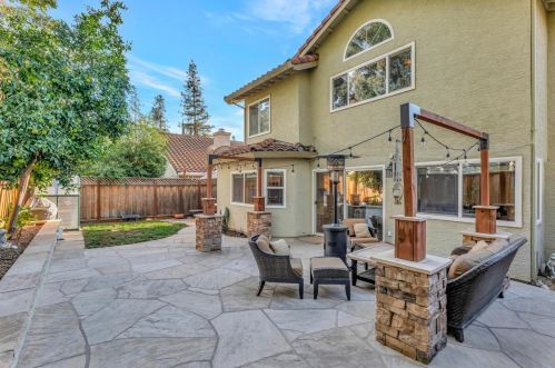 17337 Tassajara Cir, Morgan Hill CA  95037-7023 exterior