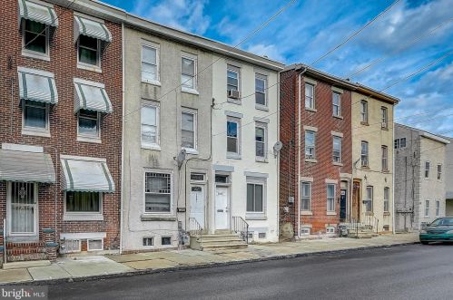 1051 Powell St, Norristown PA  19401-3817 exterior