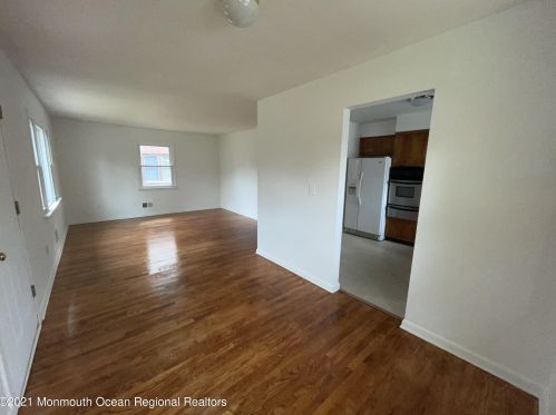 29 Marion St, Tinton Falls, NJ 07701-2339