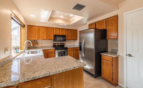 4421 Paseo De Los Cerritos, Tucson AZ 85745-9552 exterior