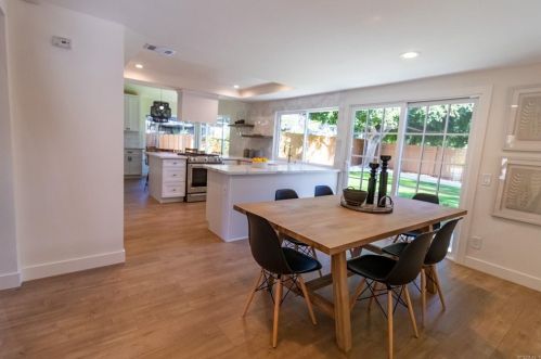 1527 Linda Sue Ln, Encinitas CA  92024-2424 exterior