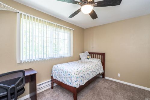 1614 Yardley St, Santa Rosa CA  95403-2393 exterior