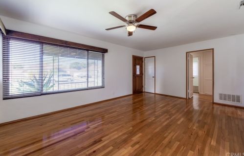 5938 Sunfield Ave, Lakewood CA  90712-1823 exterior