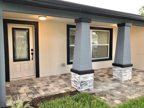 5627 Festivo Dr, Tarpon Springs, FL 34690-2219