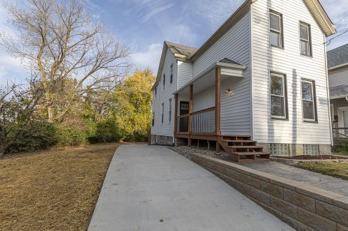 17 Bonnie Leslie Ave, Newport, KY 41073-1701