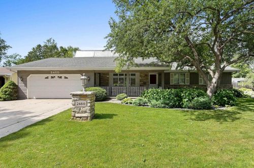 2460 He Nis Ra Ln, Green Bay, WI 54304-1770