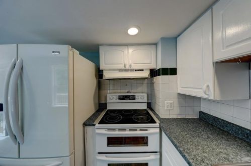 26 Mount Ave, Lincoln RI  02865-5142 exterior