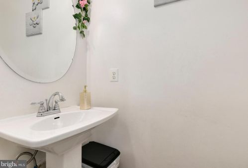 16402 Euro Ct, Bowie MD  20716-3903 exterior