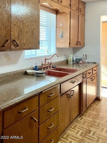 5737 38 Ave, Phoenix AZ 85053-3755 exterior