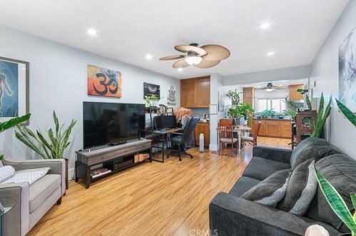 3025 5th St, Long Beach CA  90802-2049 exterior