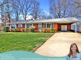 1628 Barkley Rd, Statesville, NC 28677-9790