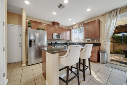 336 Tilden Cir, Vacaville CA  95688-9485 exterior