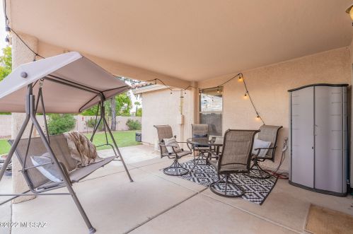 7498 Giachery Ave, Tucson AZ  85747-5613 exterior