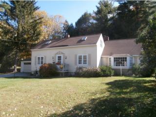 2994 Vt Route 7a, Sunderland, VT 05250-8871